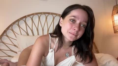 Snapshot of pileacadieri__ chatting on 12.11.24 Trisha     online show from 12.11.24
