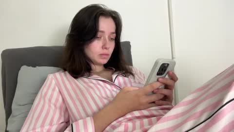 Snapshot of pileacadieri__ chatting on 01.04.25 Trisha     online show from 01.04.25