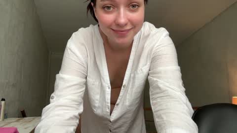 Snapshot of pileacadieri__ chatting on 01.30.25 Trisha     online show from 01.30.25