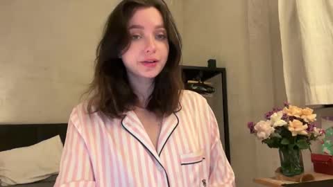 Snapshot of pileacadieri__ chatting on 03.08.25 Trisha     online show from 03.08.25