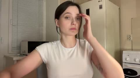 Snapshot of pileacadieri__ chatting on 09.28.25 Trisha     online show from 09.28.25