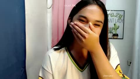 Snapshot of pinay_heart chatting on 01.11.26 heart online show from 01.11.26