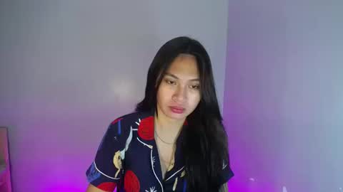 Snapshot of pinay_jenxx chatting on 12.19.25 Jen online show from 12.19.25