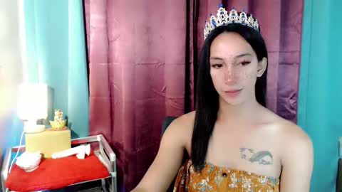 Snapshot of pinay_lucy chatting on 05.12.26 lucyLove online show from 05.12.26
