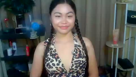Snapshot of pinay_rosee chatting on 04.02.26 pinay_rosee online show from 04.02.26