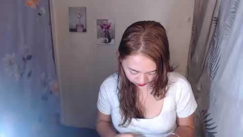 Snapshot of pinay_singlemomxs chatting on 12.14.25 pinay_singlemomxs online show from 12.14.25