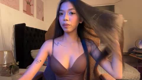 Snapshot of pinay_xpress chatting on 05.21.26 TINA online show from 05.21.26