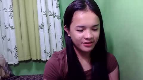pinaymorena_rhowe online show from 12.06.24