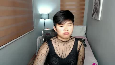 Lyn the Lesbian online show from 01.12.25