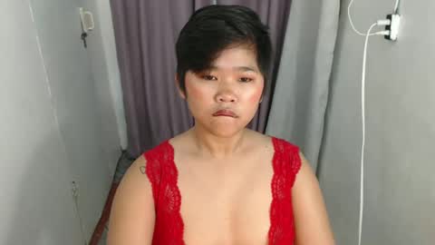 Lyn the Lesbian online show from 02.25.25