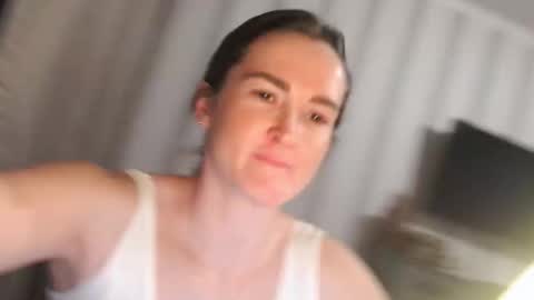       online show from 10.05.25