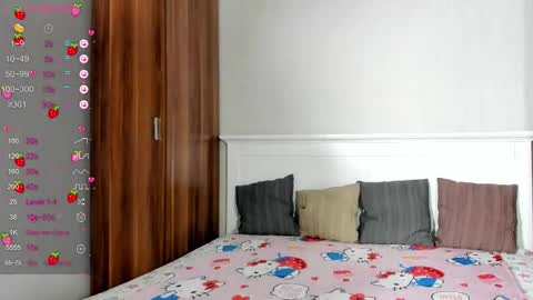 Snapshot of pingviluly chatting on 09.09.25 pingviluly online show from 09.09.25