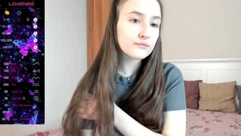 Snapshot of pingviluly chatting on 11.20.25 pingviluly online show from 11.20.25