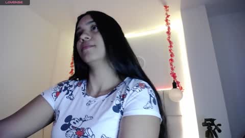 Snapshot of pink__tiffany chatting on 01.11.25 tiffany online show from 01.11.25