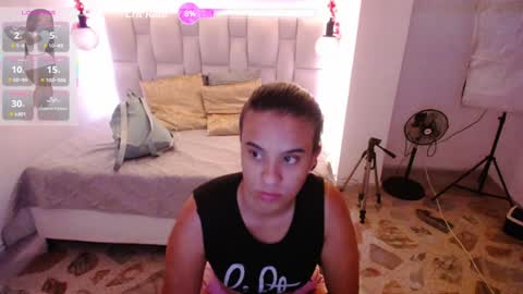 Snapshot of pink__tiffany chatting on 01.19.25 tiffany online show from 01.19.25