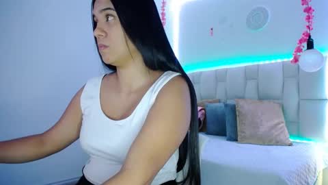 Snapshot of pink__tiffany chatting on 02.02.25 tiffany online show from 02.02.25