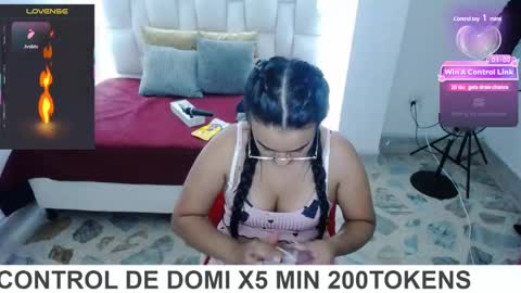 Snapshot of pink__tiffany chatting on 02.11.25 tiffany online show from 02.11.25