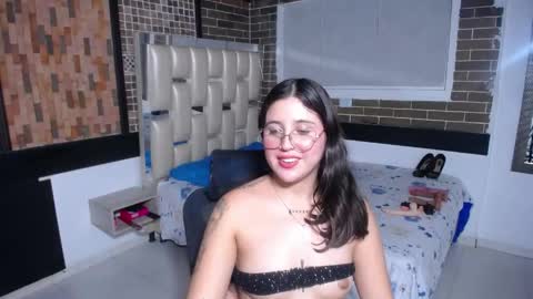 pink_fox03 online show from 06.06.26