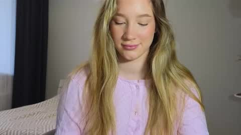   online show from 10.02.25