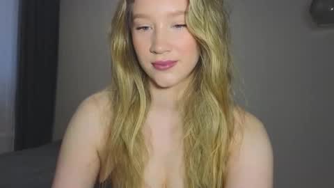   online show from 12.04.25