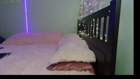 pink_tv online show from 09.25.25