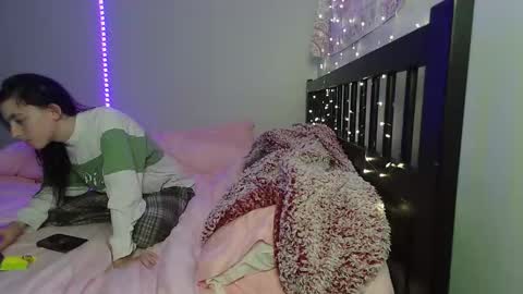 pink_tv online show from 11.06.25