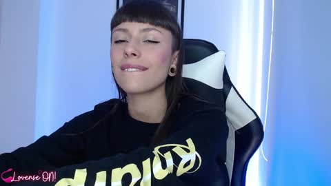 Emily online show from 01.11.25