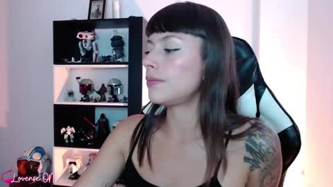 Emily online show from 03.04.25