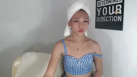 Snapshot of pinkdollbaby_ chatting on 04.05.26 pinkdollbaby_ online show from 04.05.26