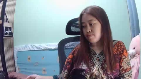 Hi  its me shine  online show from 04.27.26
