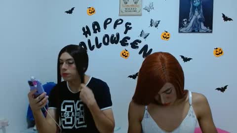 pinkluna0 online show from 10.28.25