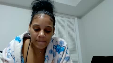 Snapshot of pinkmonae chatting on 12.25.24 pinksugar online show from 12.25.24