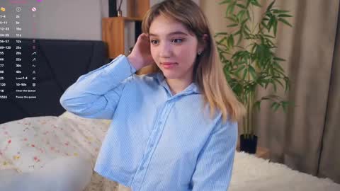 Snapshot of pinkncrazy chatting on 03.02.25 HERES ALICE WELCOME EVERYONE LOVENSE DOMI REACT TO YOUR TIPS LETS MAKE A GREAT SHOW TOGETHER online show from 03.02.25