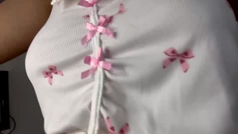 Snapshot of pinkncrazy chatting on 11.28.25 HERES ALICE WELCOME EVERYONE LOVENSE DOMI REACT TO YOUR TIPS LETS MAKE A GREAT SHOW TOGETHER online show from 11.28.25