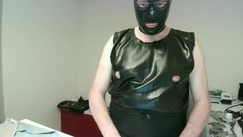 Snapshot of pinkrodex chatting on 02.19.25 pinkrodex online show from 02.19.25