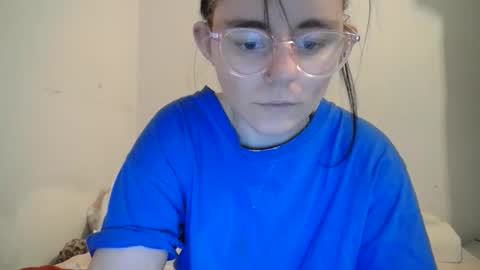 pinkwife97 online show from 10.22.25