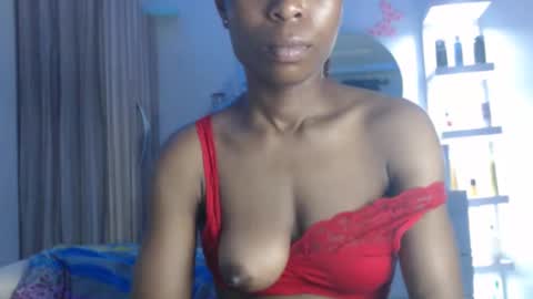 Snapshot of pinkxjuicy chatting on 10.05.25 pinkxjuicy online show from 10.05.25