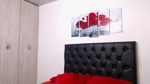 pinky_f00x online show from 11.08.25