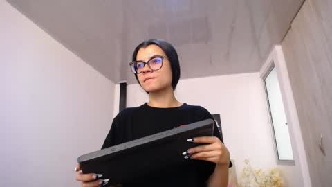 pinky_f00x online show from 04.02.26