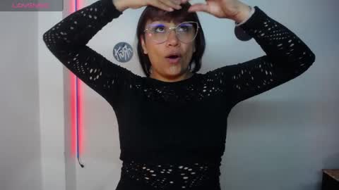 VIOLETA LOPEZ online show from 05.10.26