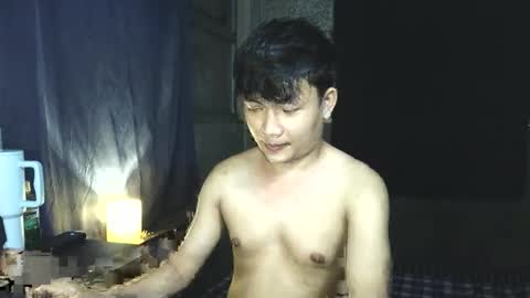 Snapshot of pinoy_petitehugecock chatting on 11.09.25 alex online show from 11.09.25