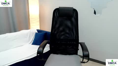 Bella online show from 11.11.25