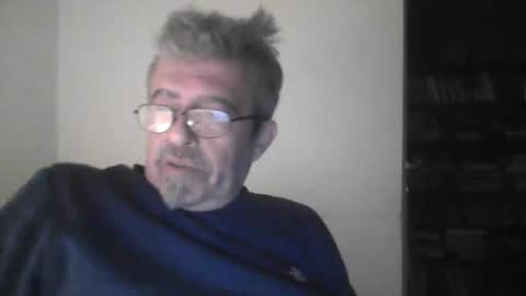pipi2704 online show from 02.17.25