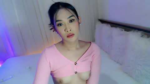 Snapshot of piroulita chatting on 02.22.25 Ari online show from 02.22.25