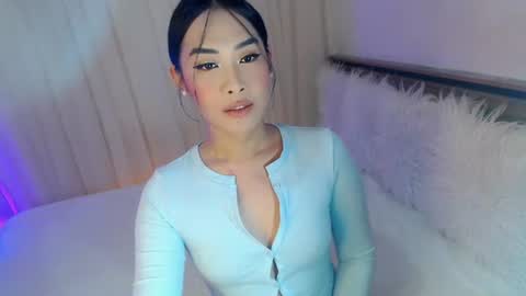 Snapshot of piroulita chatting on 10.20.25 Ari online show from 10.20.25