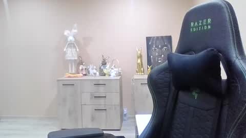Gifted One online show from 04.28.26