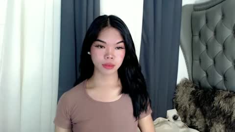 Snapshot of pitchy_pitch chatting on 02.23.25 The Girl Named Eyve online show from 02.23.25