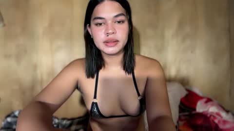 Snapshot of pititexxx69 chatting on 07.22.26 sunshine online show from 07.22.26