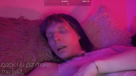 Snapshot of pixie_praxis chatting on 02.10.25 pixie_praxis online show from 02.10.25