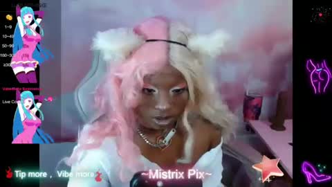 Snapshot of pixiebob25 chatting on 12.20.24 Thekawaiidomme online show from 12.20.24